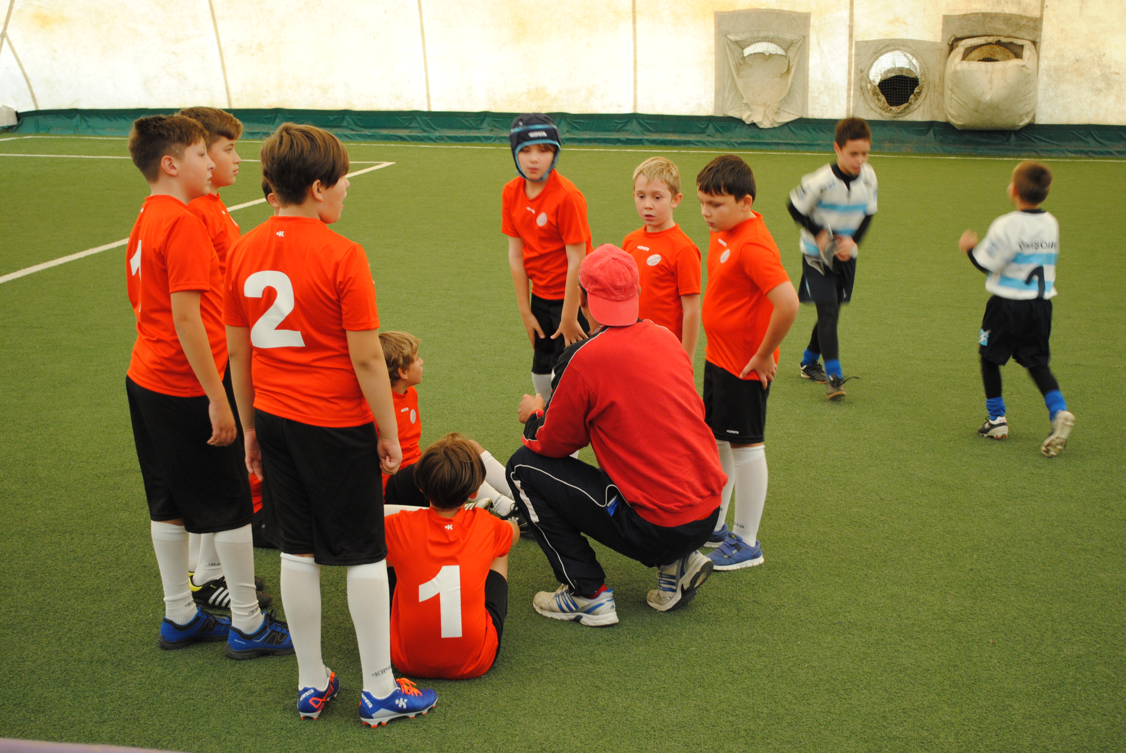 shhht! se face echipa!